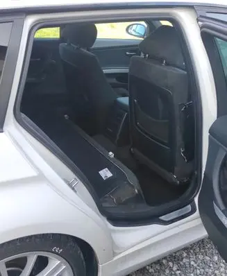 BMW 3 E90 E91 Rubber seal sliding door (on door) 