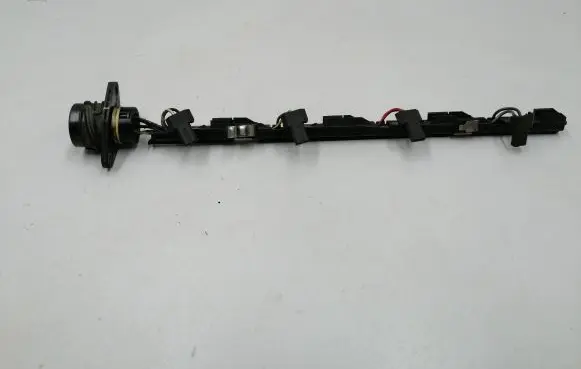 Volkswagen Touran I Fuel injector wires 038971803