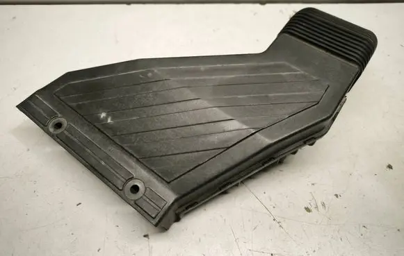KIA Sportage Air intake duct part 28210D3100