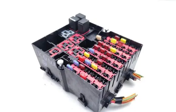 Ford Transit Fuse module 2S6T14A073AC 1355851 1355852