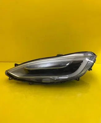 Tesla Model S Headlight/headlamp 105357400C