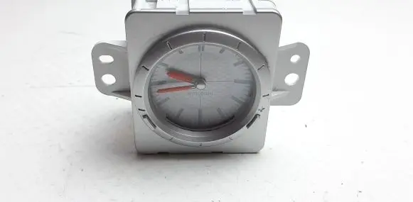 Mitsubishi Outlander Clock MR979796 M7035