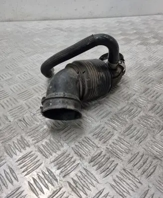 KIA Sportage Air intake hose/pipe 28130D3150 LSA137701