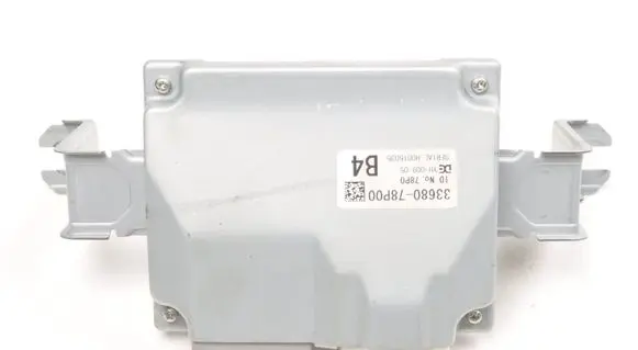 Suzuki Swift II Other control units/modules 3368078P00