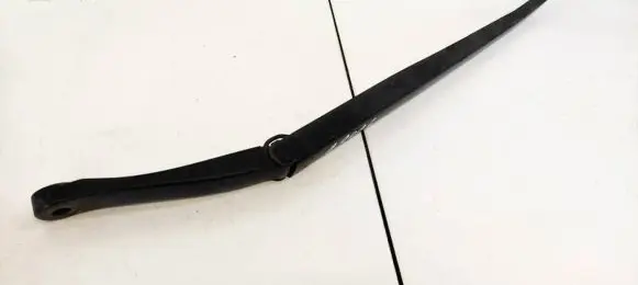 Honda CR-V Front wiper blade arm