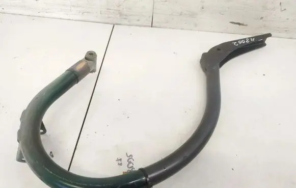 Tailgate/trunk/boot hinge