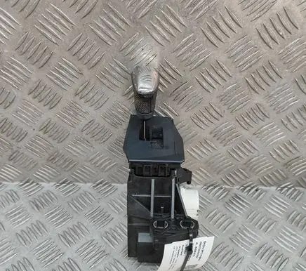 Lexus CT 200H Gear shifter/selector 3355076070 3350476040