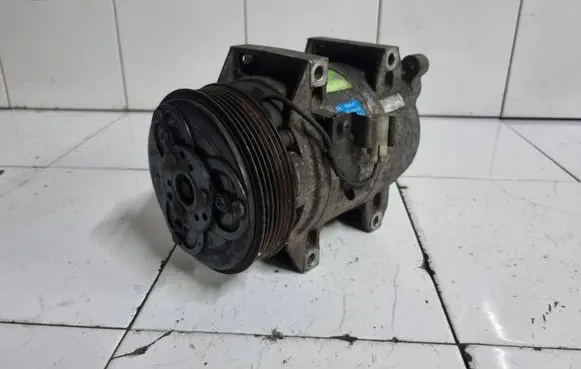 Volvo S80 Air conditioning (A/C) compressor (pump) 8684287 8708581 P8684287