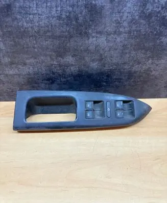 Volkswagen Touran I Front door window switch trim 1T1867371F