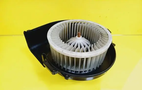 Seat Ibiza III (6L) Heater fan/blower 6Q1820015G