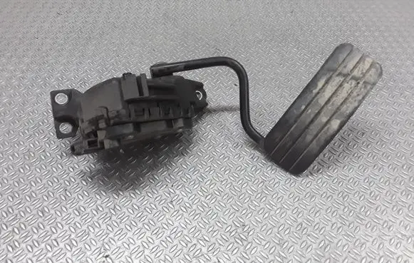 Renault Espace - Grand espace IV Accelerator throttle pedal 8200007513