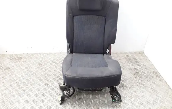 Peugeot 1007 Rear seat 