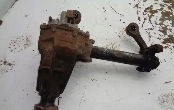 Gearbox transfer box case