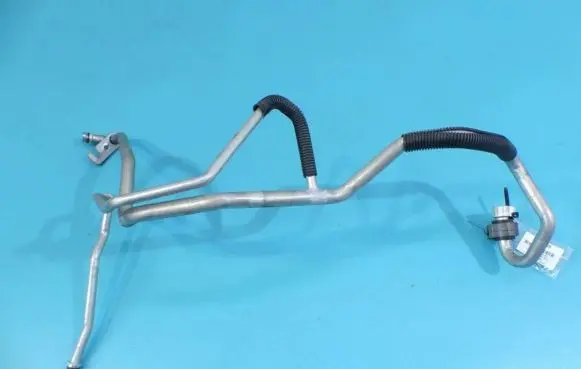 Air conditioning (A/C) pipe/hose