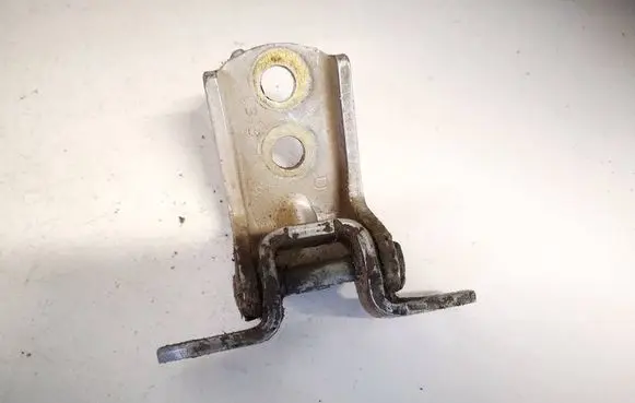 Nissan Primera Rear door lower hinge