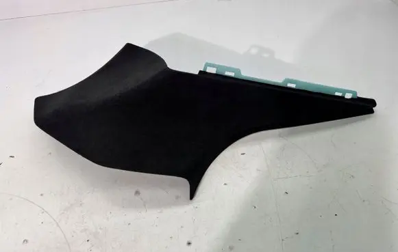 Tesla Model S (C) pillar trim 100745706C