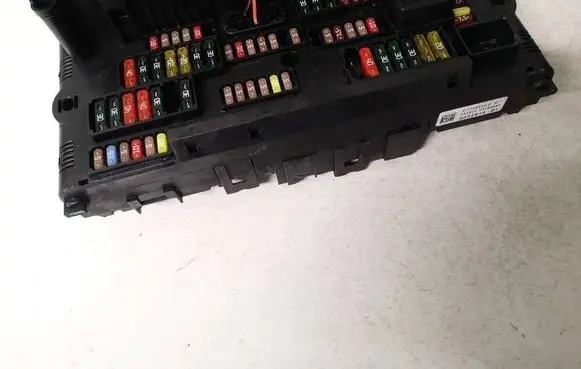 BMW 5 F10 F11 Fuse box set 925281501