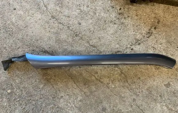 Mercedes-Benz S W140 Windshield trim A1406980189