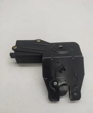 BMW 7 E65 E66 Tailgate/trunk/boot lock/catch/latch 7014870