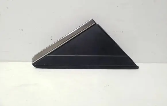Chrysler Town u0026 Country V Fender end trim 1BE42TRMAA