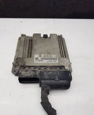 Volkswagen Crafter Brake pedal sensor switch PA66GF13 03L906012F 0281017666