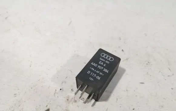 Audi A4 S4 B5 8D Other relay 4A0907384