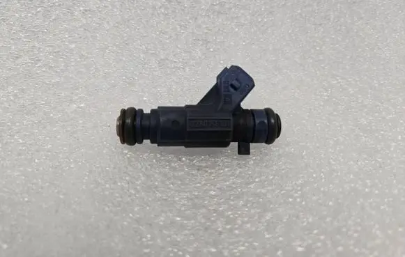 Fuel injector