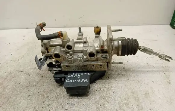 Toyota Land Cruiser (J120) ABS Pump 8954160061 1117L100060
