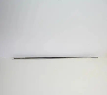 Volkswagen PASSAT B7 Front door glass trim molding 3AA837475A
