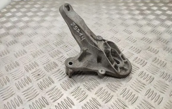 Mini One - Cooper Coupe R56 Engine mounting bracket 6872019