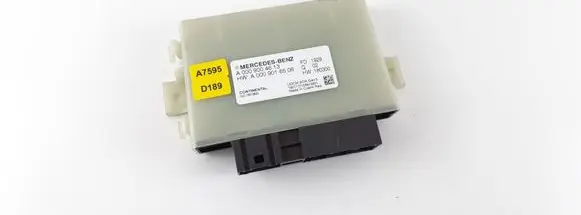 Mercedes-Benz E W213 Reducing agents exhaust control unit A0009004613 A0009016506 A2C1889800