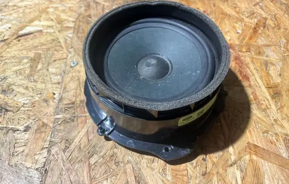 Land Rover Range Rover Velar Rear door speaker J8A218808FB 430407771353