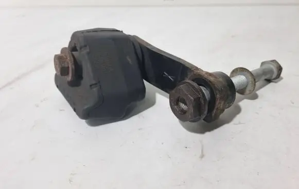Other rear suspension part