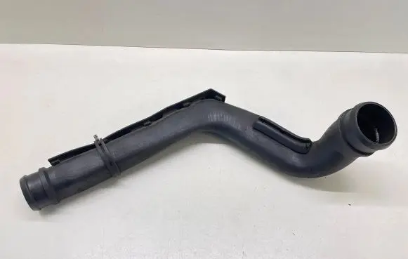Volkswagen Golf IV Intercooler hose/pipe 1J0145770J