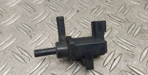 Toyota Corolla Verso E121 Vacuum valve 9008091231