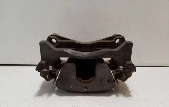 Nissan Leaf I (ZE0) Front brake caliper