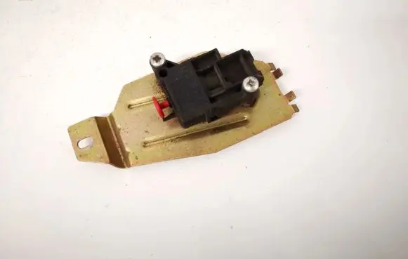 Ford Mondeo MK II Fuel cut-off switch 92343381d3