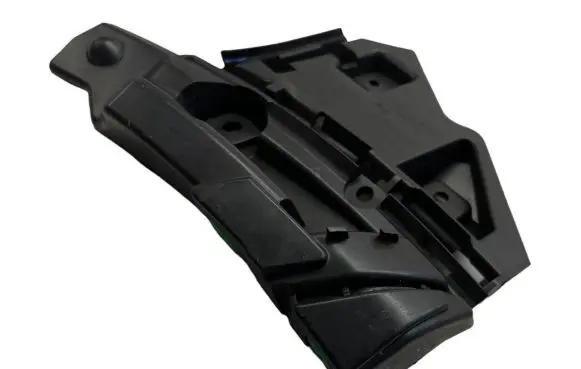 Volvo C30 Front bumper mounting bracket 31214885