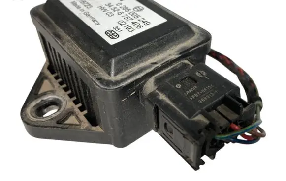 BMW 7 E65 E66 ESP acceleration yaw rate sensor 6757406 34526757406 0265005249