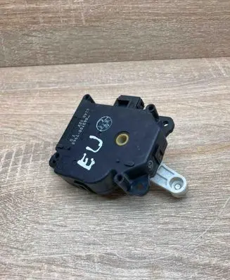 Toyota Prius (XW20) Air flap motor/actuator 0637007960 424012V7G