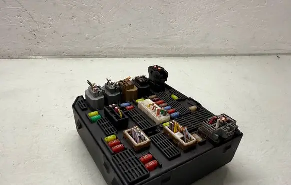 Renault Scenic III - Grand scenic III Fuse box set 284B6234R