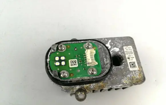 Mercedes-Benz C W205 LED ballast control module 1305715284