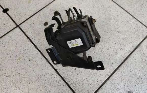 Mazda CX-9 ABS Pump TE69437A0E