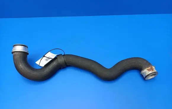 Mercedes-Benz C W203 Engine coolant pipe/hose 2035015782 A2035015782
