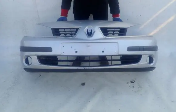 Renault Laguna II Front bumper