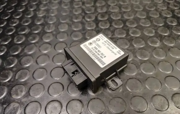 Volkswagen PASSAT B6 Light module LCM 5M0907357B
