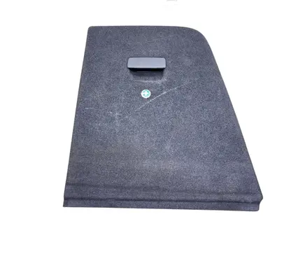Trunk/boot lower side trim panel