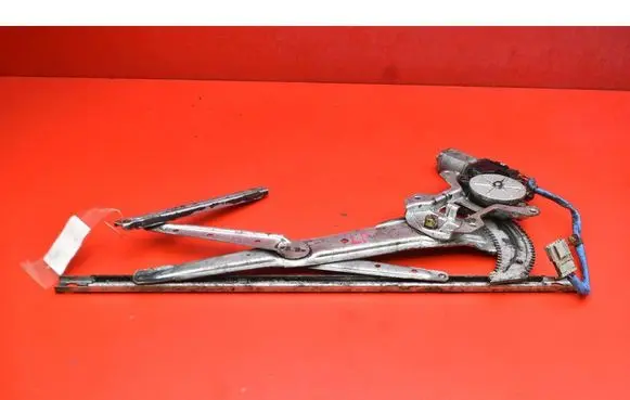 Honda CR-V Front door window regulator with motor