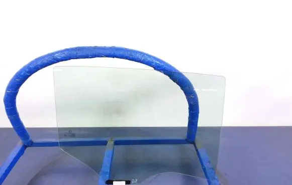 Rear door window glass