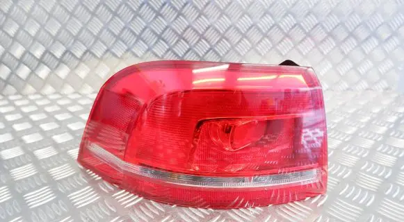 Volkswagen PASSAT B7 Rear/tail lights 3AF945095C
